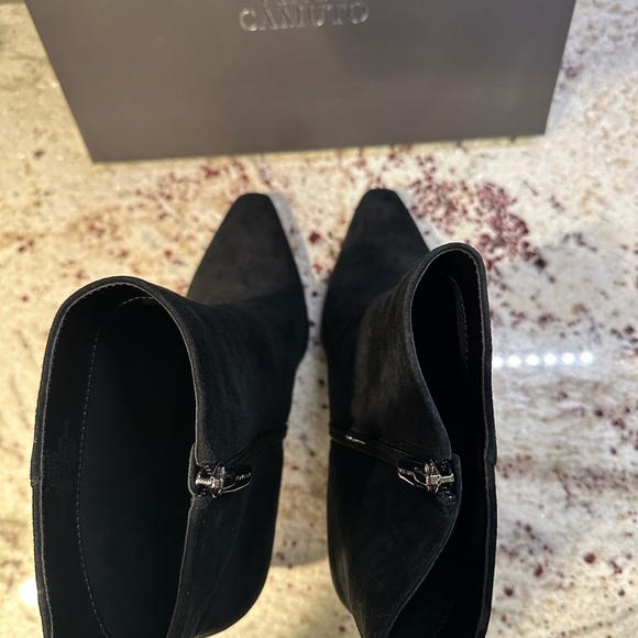 Vince Camuto suede boots Size 10 - Picture 4 of 5